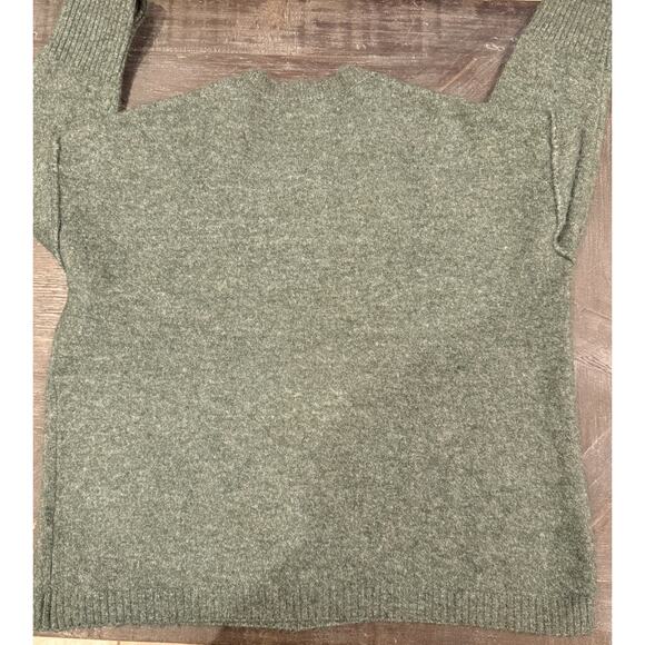 Legendary Outfitters Women’s Green Knit Sweater Size Large Soft Pullover - Picture 4 of 5